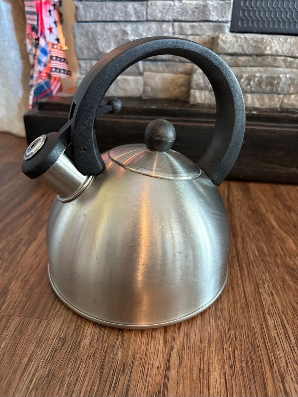 Stainless Steel Whistling Tea Kettle with Black Handle - Home Kitchen